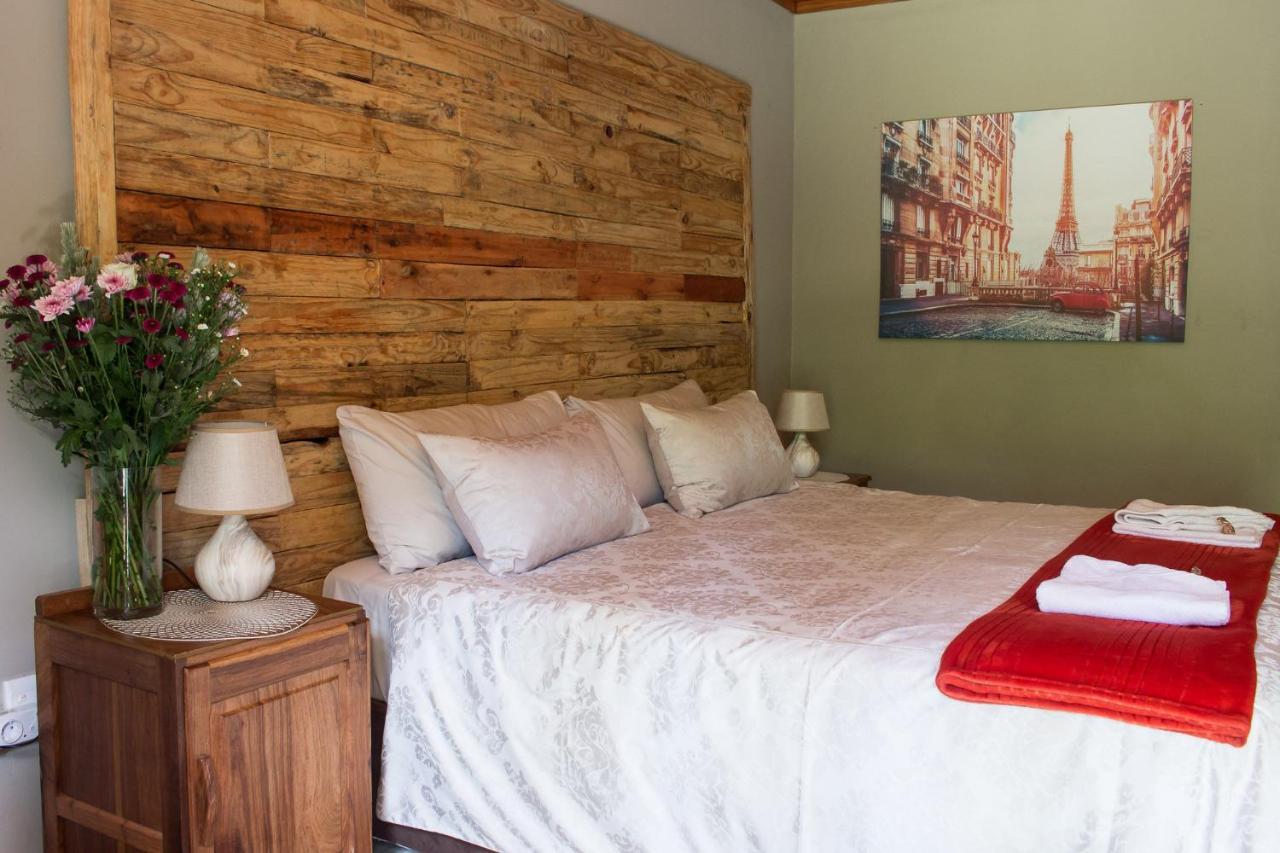 Gemstone Guest House Klerksdorp Extérieur photo